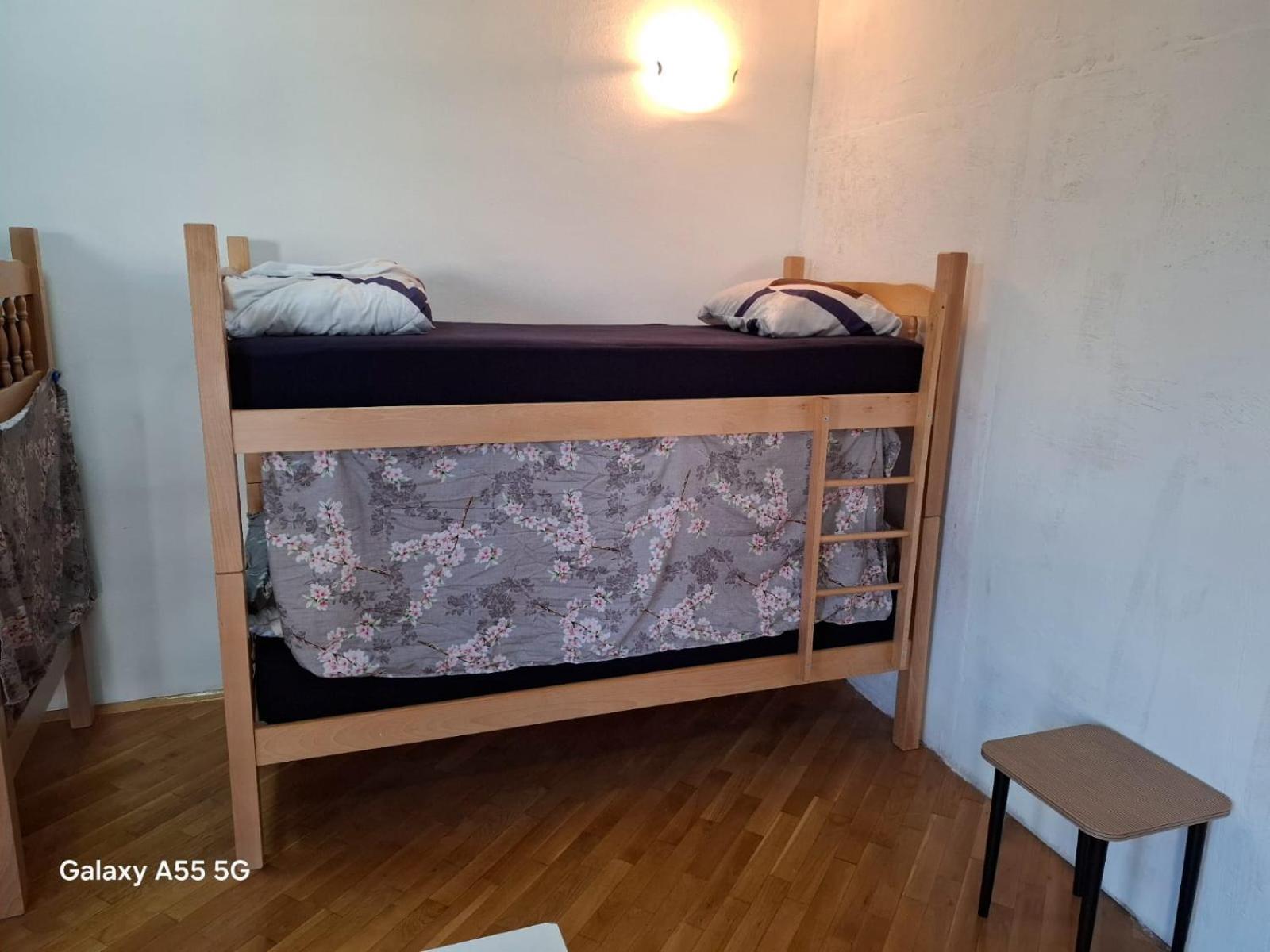 Alpi Hostel Skopje Exteriör bild