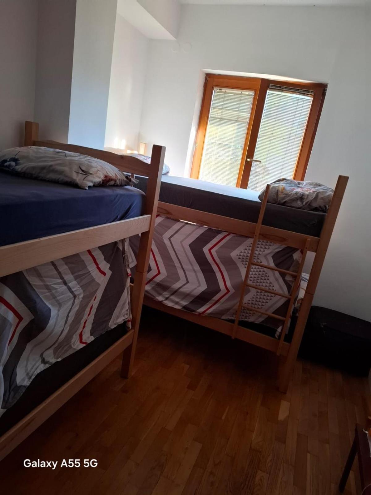 Alpi Hostel Skopje Exteriör bild